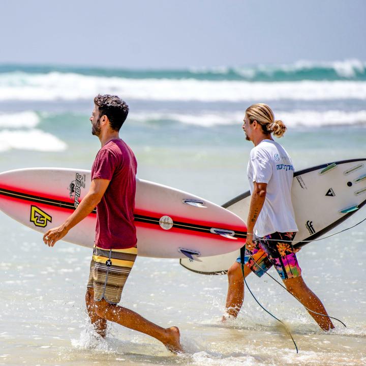 Day 8 & 9 – Arugam Bay Beach: World-famous waves and wild moments